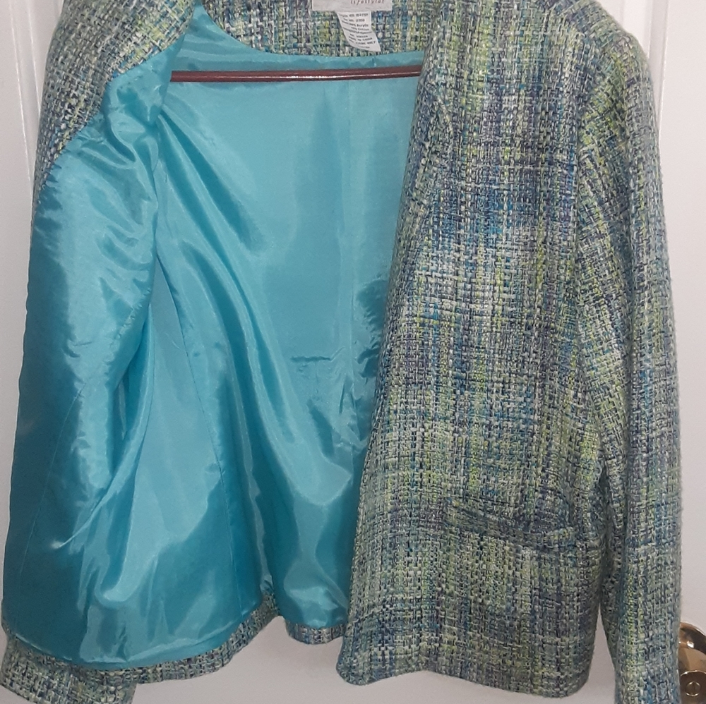 Womens Jacket - Picture 2 of 3